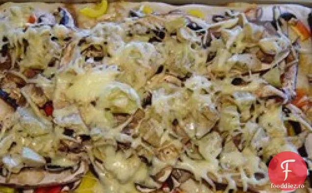Ciuperci Portobello, ardei proaspeți și Pizza cu brânză de capră
