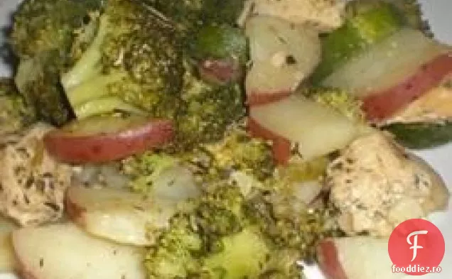 Pui cu legume și sos de ierburi