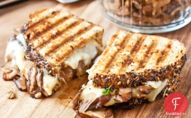 Panini Topiți Ciuperci Sălbatice