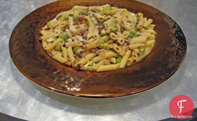 Penne cu Pancetta și conopidă Romanesco
