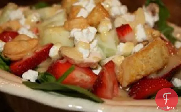 Salata de căpșuni cu spanac a lui Kim