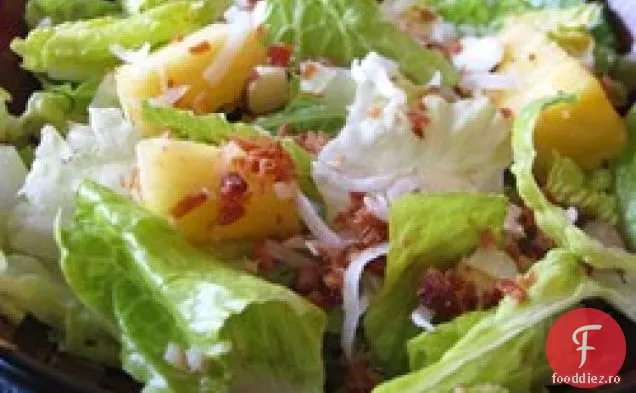 Salată tropicală cu vinetă de ananas