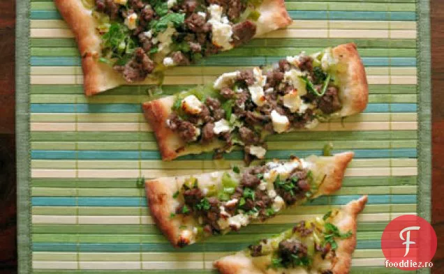 Pâine plată de miel cu Feta și mentă