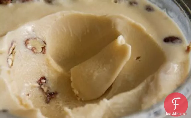 Înghețată de arțar cu praline Pecan de scorțișoară și afine
