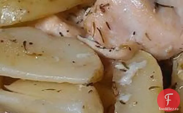Scrumptious pui la cuptor și cartofi