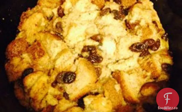 Budinca de pâine în aragazul lent