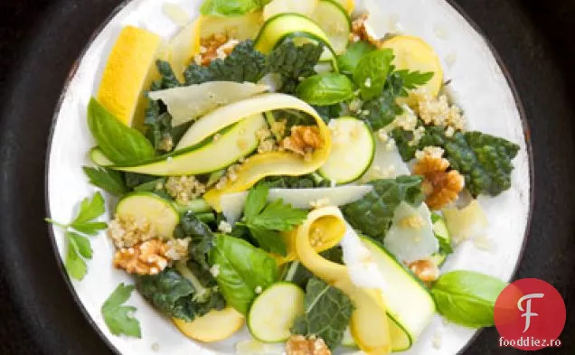 Salată de varză și dovlecei de vară cu Quinoa și lămâie
