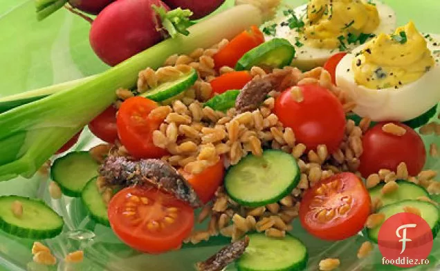 Salată Farro și roșii cu busuioc și hamsii