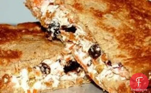 Trail Mix Sandwich-Uri