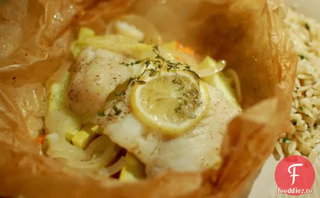 Cod en Papillote (hârtie pergament) cu legume proaspete și lămâie