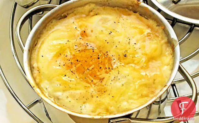 Ouă coapte cu Rashers & petarde