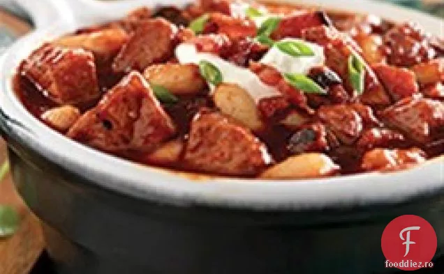 Carne de porc afumată, slănină și Chili de fasole albă