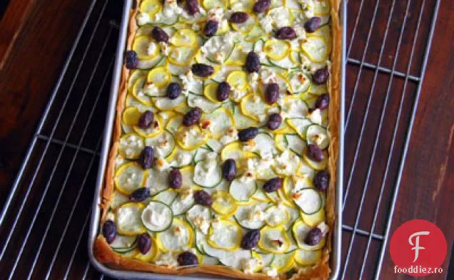 Tartă de dovlecei cu ierburi și Feta