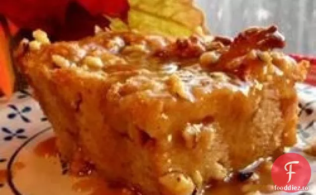 Budinca de paine cu sos de Praline