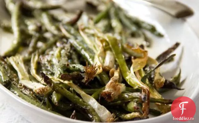 Fasole verde prăjită și Scallions