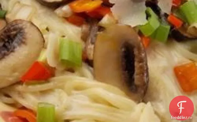 Paste Cu Păr De Înger Cu Usturoi Cu Ciuperci