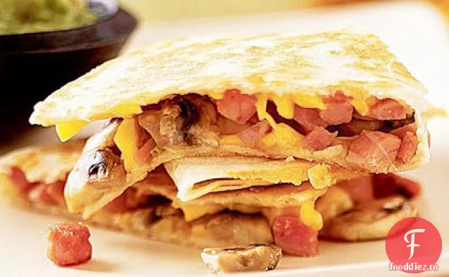 Quesadillas de șuncă și ciuperci