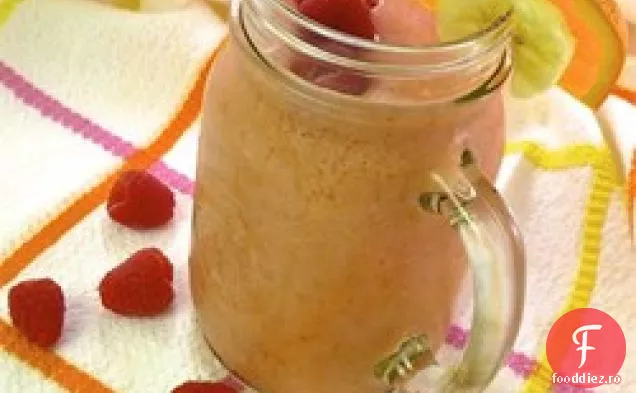 Smoothie cu zmeură-OJ-banane