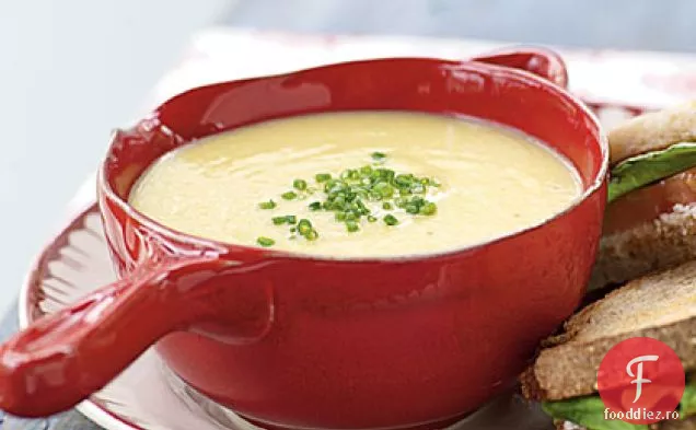 Supă dulce de porumb și dovlecei