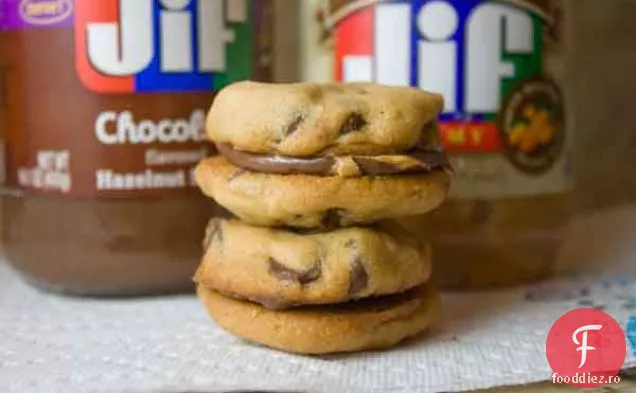 Cookie-Uri Sandwich Cu Unt De Arahide Cu Alune De Ciocolată