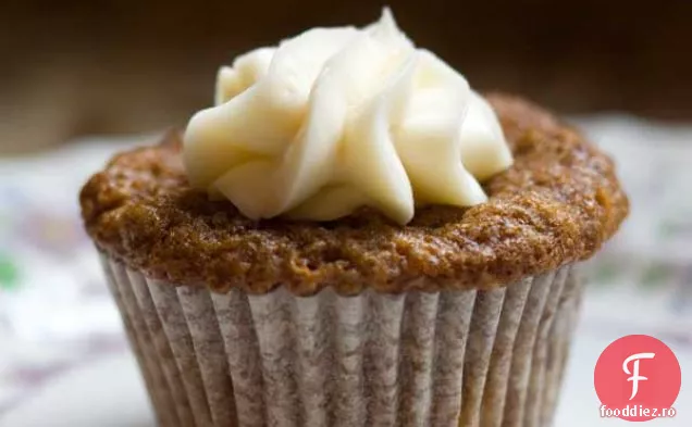 Cupcakes De Bază Cu Morcovi