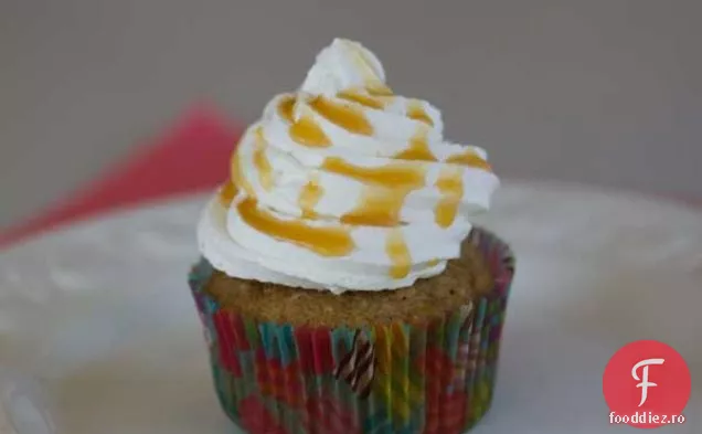 Cupcakes cu mere fără ou cu glazură de Caramel