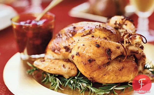 Pui Fript Cu Usturoi De Rozmarin Cu Chutney De Afine Pecan