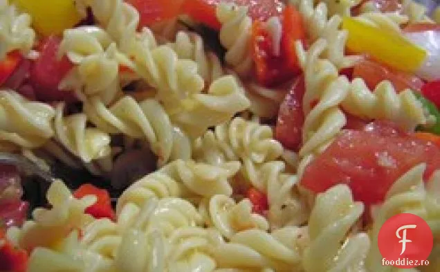 Salată De Legume Cu Paste Italiene