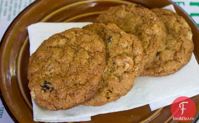 Un Castron Fulgi De Ovăz Stafide Cookie-Uri