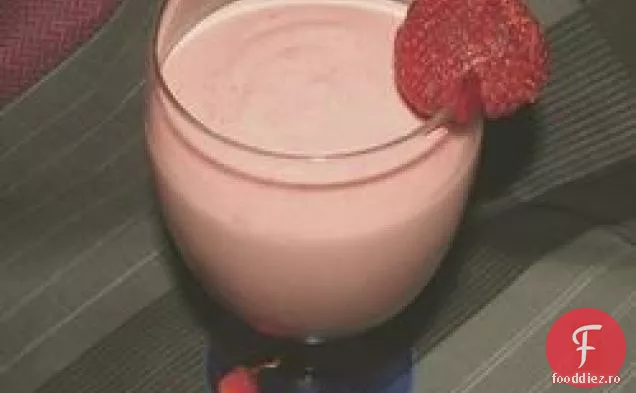 Smoothie Cu Unt De Căpșuni-Banane - Arahide