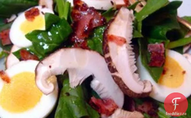 Salată de spanac și ciuperci