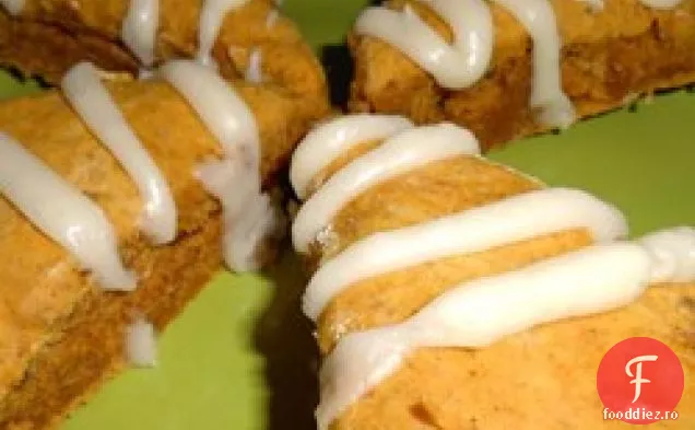 Biscuiți de dovleac cu glazură de unt maro