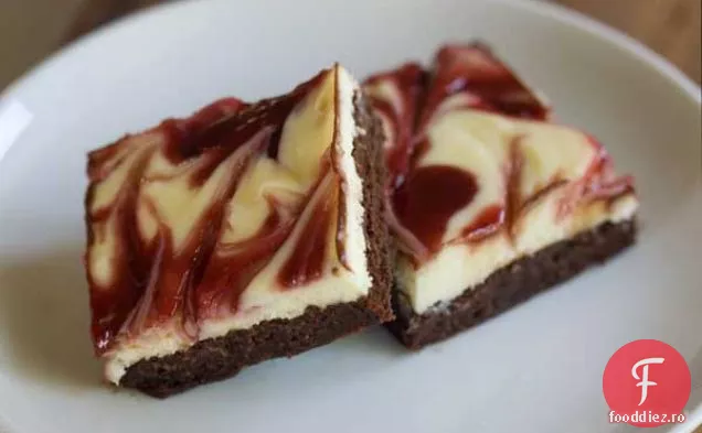 Ciocolată Albă Zmeură Cheesecake Brownies
