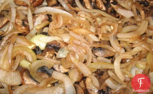 Pizza Popover Cu Bellas, Ceapă Și Ardei