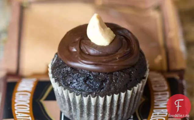 Cupcakes Cu Unt De Arahide Cu Ciocolată