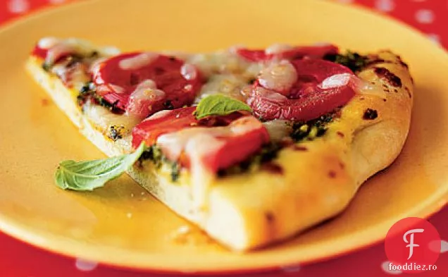 Pizza Pesto Cu Roșii Feliate