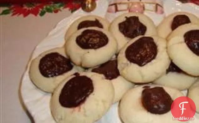 Cookie-Uri De Cireșe Îngropate