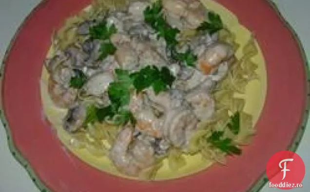 Creveți Și Scoici Stroganoff