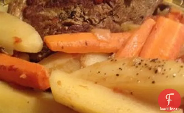 Friptură de oală cu legume
