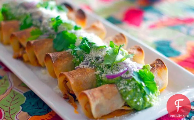 Limbă De Vită, Chorizo Și Taquitos De Cartofi Cu Tomatillo Guacamole