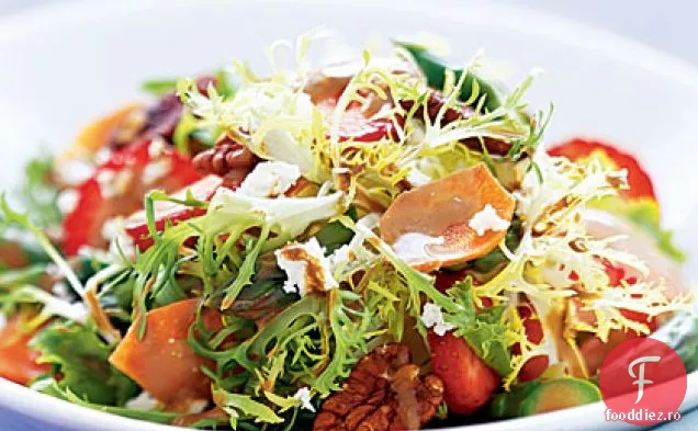 Salată de fructe și legume Supreme