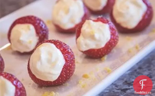 Căpșuni + Cremă Simplă Și Crocantă Cu Infuzie De Portocale