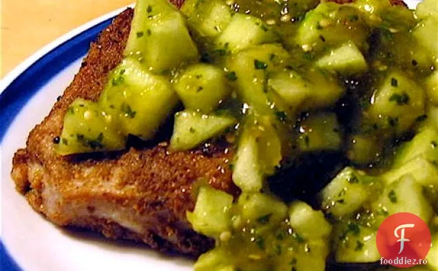 Sănătos și delicios: cotlet de porc cu Tomatillo și sos de mere verzi
