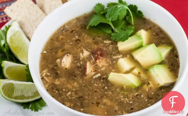 Supă tomatillo prăjită cu pui (Sopa Verde Con Pollo)