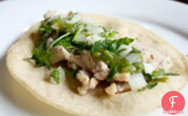 Cina În Seara Asta: Tacos De Porc Cu Salsa Poblano Și Tomatillo