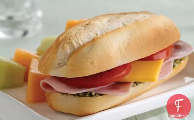 Șuncă Afumată Și Eroi Cheddar
