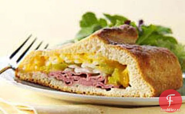 Pâine sandwich de vită la cuptor fierbinte și consistentă
