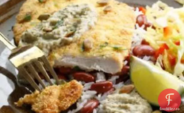 Pui cu crustă de porumb cu sos Pepian