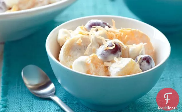 Salată Cremoasă De Fructe Hawaiene