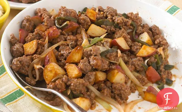 Skillet Picadillo de vită cu sos de nucă